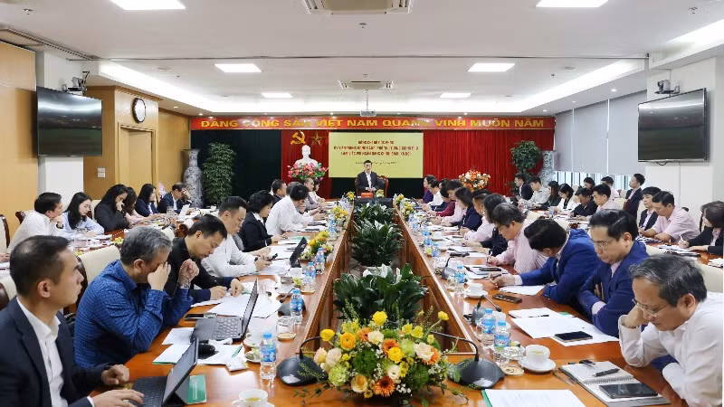Quang cảnh buổi làm việc.