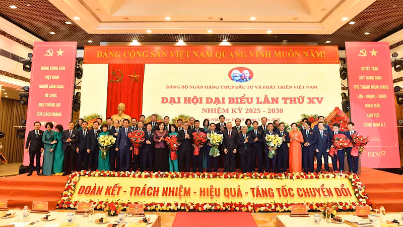 Đảng bộ BIDV tổ chức Đại hội đại biểu lần thứ XV, nhiệm kỳ 2025-2030. 