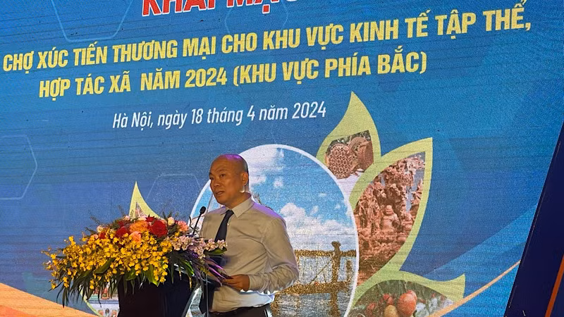 Cục trưởng Cục xúc tiến thương mại (Bộ Công thương) Vũ Bá Phú phát biểu khai mạc. Cục trưởng Cục xúc tiến thương mại (Bộ Công thương) Vũ Bá Phú phát biểu khai mạc.