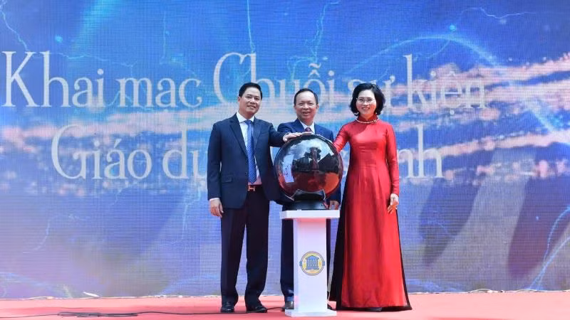 Khai mạc Chuỗi sự kiện Giáo dục tài chính năm 2024.