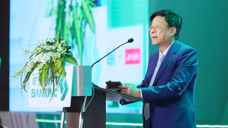 Tiến sĩ Nguyễn Quốc Hùng - Phó Chủ tịch kiêm Tổng Thư ký Hiệp hội Ngân hàng Việt Nam phát biểu khai mạc Hội thảo.