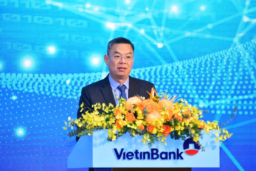 Chủ tịch HĐQT VietinBank Trần Minh Bình phát biểu tại ĐHĐCĐ bất thường năm 2024. Chủ tịch HĐQT VietinBank Trần Minh Bình phát biểu tại ĐHĐCĐ bất thường năm 2024.