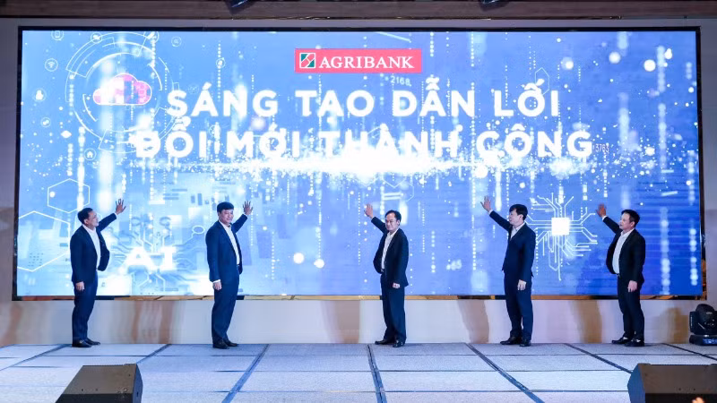Phát động chương trình hành động đột phá phát triển khoa học, công nghệ đổi mới sáng tạo và chuyển đổi số tại Agribank