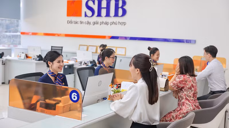 Nguồn thặng dư từ thương vụ sẽ giúp SHB nâng cao năng lực tài chính và cơ hội phát triển mới. Nguồn thặng dư từ thương vụ sẽ giúp SHB nâng cao năng lực tài chính và cơ hội phát triển mới.