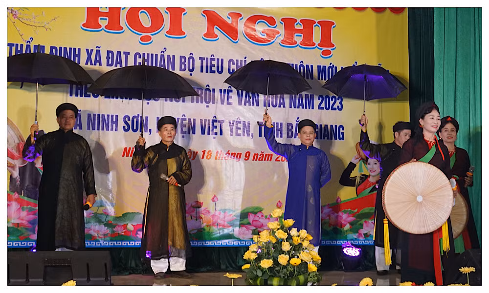 Quan họ là món ăn tinh thần độc đáo của người dân Ninh Sơn. Quan họ là món ăn tinh thần độc đáo của người dân Ninh Sơn.