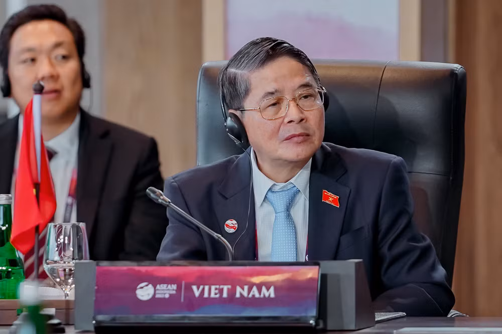 Phó Chủ tịch Quốc hội Nguyễn Đức Hải tham dự đối thoại giữa lãnh đạo các nước ASEAN với AIPA. Phó Chủ tịch Quốc hội Nguyễn Đức Hải tham dự đối thoại giữa lãnh đạo các nước ASEAN với AIPA.