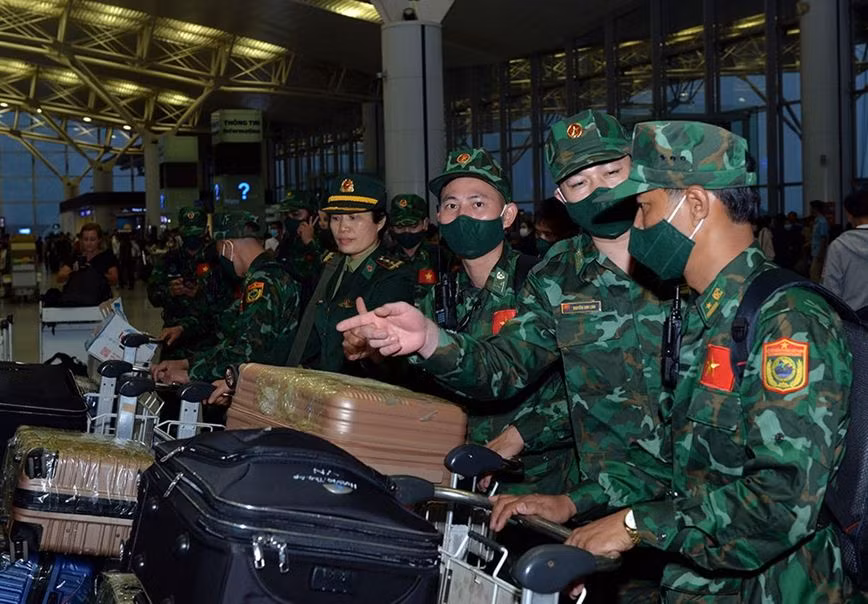 Các chiến sĩ Trường trung cấp 24 Biên phòng, Bộ tư lệnh Bộ đội Biên phòng. Các chiến sĩ Trường trung cấp 24 Biên phòng, Bộ tư lệnh Bộ đội Biên phòng.