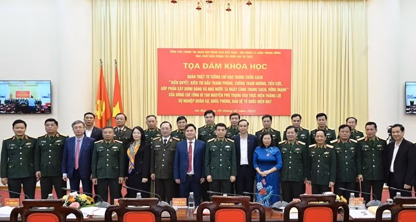 Các đại biểu dự tọa đàm.