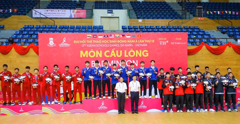 Cầu lông Việt Nam xuất sắc giành Huy chương Vàng ở nội dung đồng đội nam.