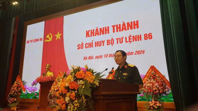 Thượng tướng Nguyễn Tân Cương, Ủy viên Trung ương Đảng, Ủy viên Thường vụ Quân ủy Trung ương, Tổng Tham mưu trưởng Quân đội nhân dân Việt Nam, Thứ trưởng Quốc phòng phát biểu ý kiến tại buổi Lễ.