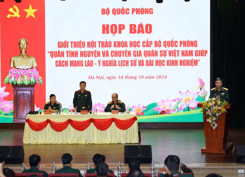 Quang cảnh buổi Họp báo.