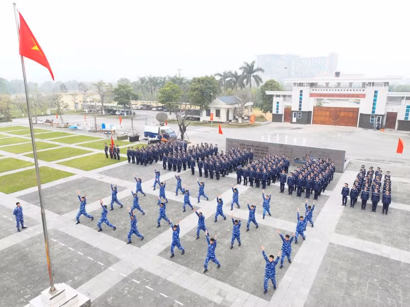 Đồng diễn thể dục tại Lễ ra quân huấn luyện.