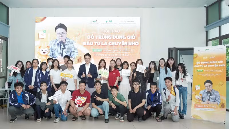 Hội thảo kiến thức tài chính “Bỏ trứng đúng giỏ – Đầu tư là chuyện nhỏ” thu hút đông đảo sự tham gia của các bạn sinh viên. (Ảnh: BTC)