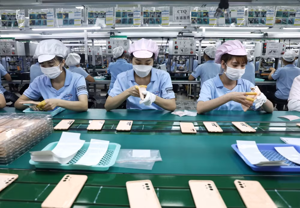 Sản xuất tại Công ty TNHH Samkwang Vina khu công nghiệp Quang Châu, Bắc Giang.