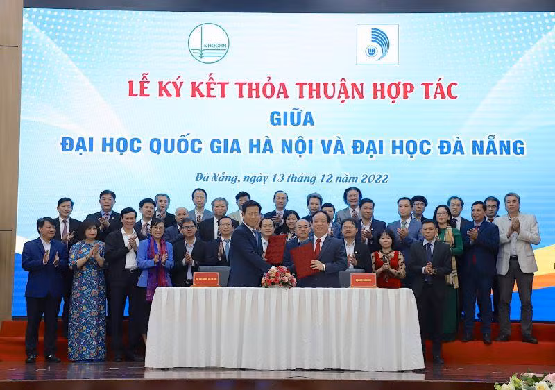 Đại học Quốc gia Hà Nội và Đại học Đà Nẵng ký kết hợp tác.