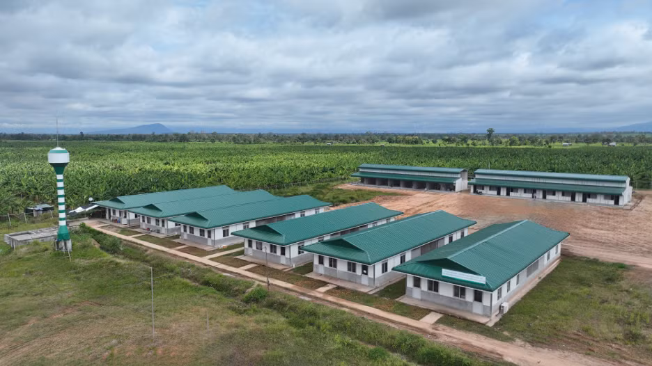 Các khu nhà ở được xây dựng khang trang, góp phần nâng cao đời sống cho cán bộ, công nhân viên tại các Khu liên hợp nông nghiệp.