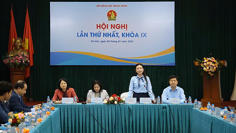 Toàn cảnh hội nghị.