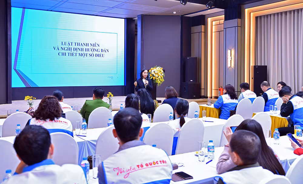 Các diễn giả trình bày một số chuyên đề tại chương trình.