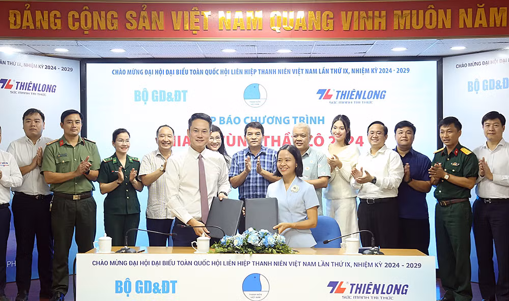 Trung ương Hội Liên hiệp Thanh niên Việt Nam và Tập đoàn Thiên Long ký kết hợp tác giai đoạn 2024-2029. Trung ương Hội Liên hiệp Thanh niên Việt Nam và Tập đoàn Thiên Long ký kết hợp tác giai đoạn 2024-2029.