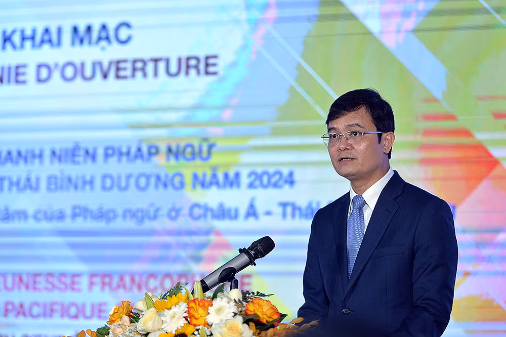 Đồng chí Bùi Quang Huy phát biểu khai mạc Diễn đàn.