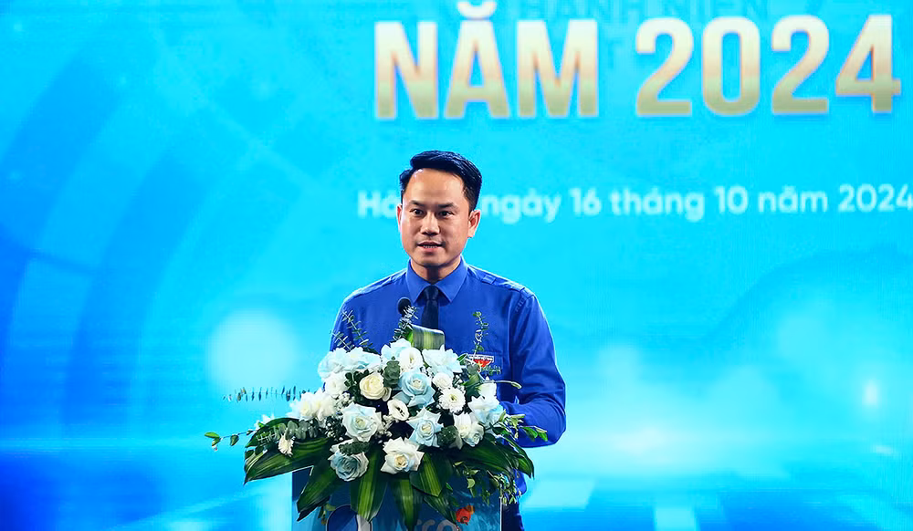 Anh Nguyễn Kim Quy phát biểu ý kiến tại Gala. Anh Nguyễn Kim Quy phát biểu ý kiến tại Gala.