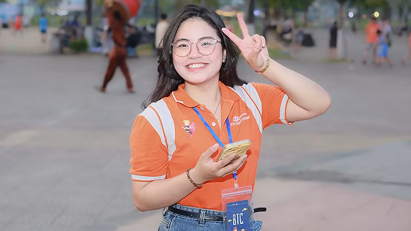 Nguyễn Phước Quý Ngân tự tin trong môi trường học tập mới, phù hợp đam mê và năng lực bản thân.