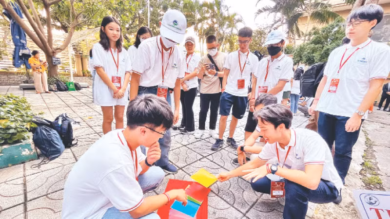Các bạn trẻ tham gia các hoạt động tại Trại hè thanh, thiếu niên kiều bào 2023.