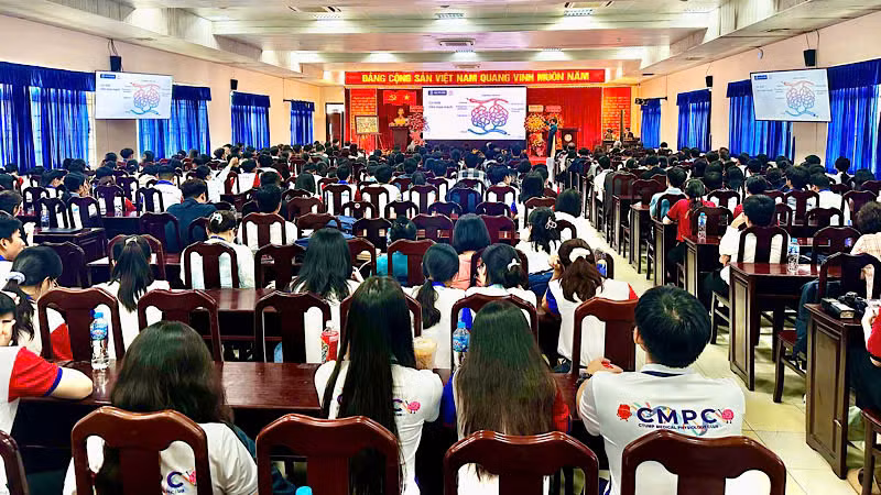 Toàn cảnh Hội nghị.