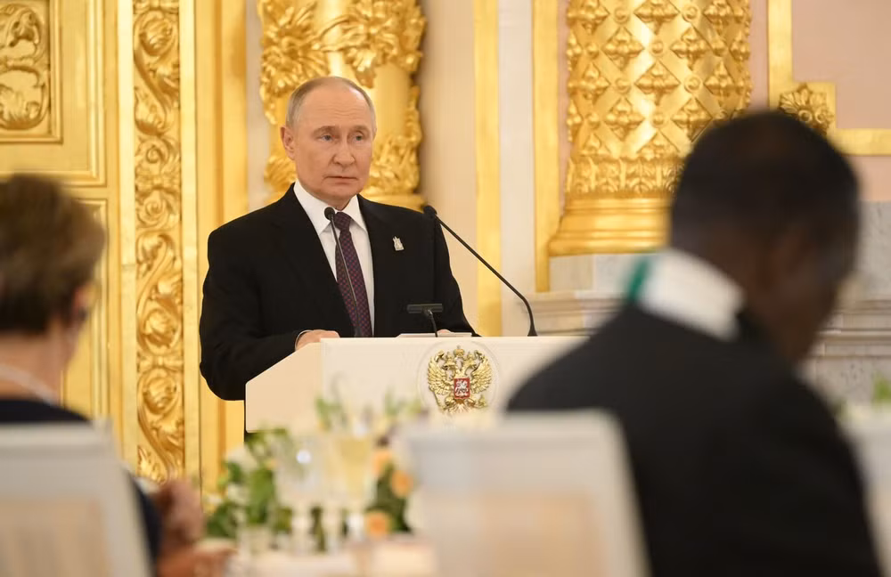 Tổng thống Nga Putin tại tiệc chiêu đãi. (Ảnh: Kremlin.ru) Tổng thống Nga Putin tại tiệc chiêu đãi. (Ảnh: Kremlin.ru)