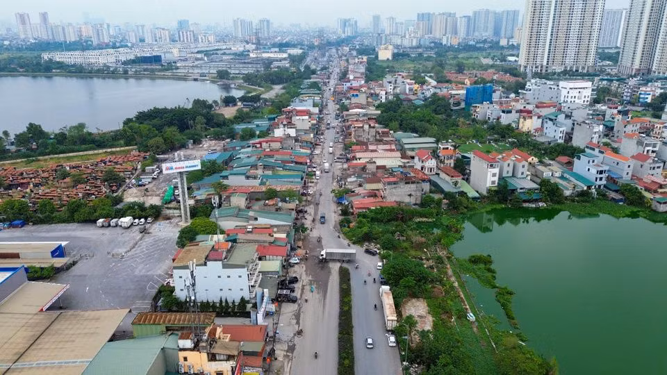 Dự án mở rộng đường Tam Trinh (quận Hoàng Mai) đang được triển khai quyết liệt sau nhiều năm vướng mắc về giải phóng mặt bằng.