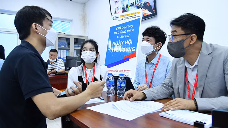 Phiên giao dịch việc làm cho lao động EPS và thực tập sinh Nhật Bản về nước, tháng 11/2022 tại Hà Nội. (Ảnh: Nhật Quang)