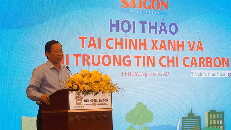 Chủ tịch Ủy ban nhân dân Thành phố Hồ Chí Minh Phan Văn Mãi phát biểu tại hội thảo "Tài chính xanh và thị trường tín chỉ carbon".