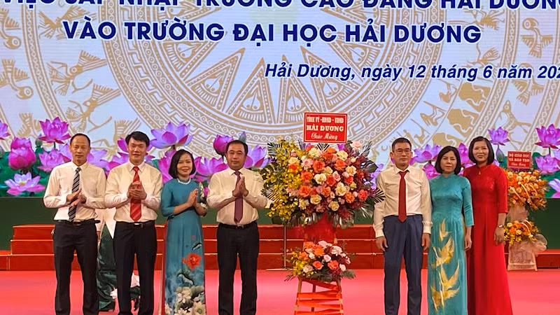 Sáp nhập trường Cao đẳng Hải Dương vào trường Đại học Hải Dương ảnh 1 Sáp nhập trường Cao đẳng Hải Dương vào trường Đại học Hải Dương ảnh 1