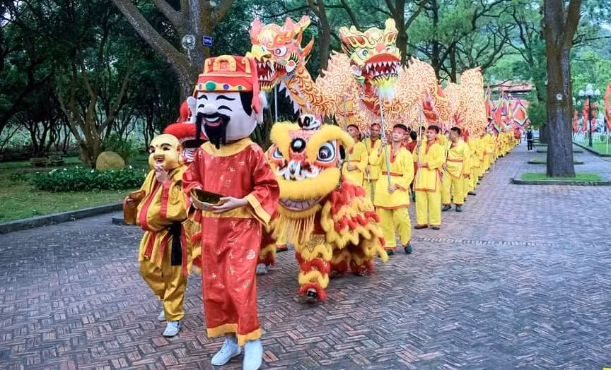 Rước Văn, nghi lễ mở đầu cho chuỗi sự kiện tại Lễ hội mùa thu Côn Sơn-Kiếp Bạc.