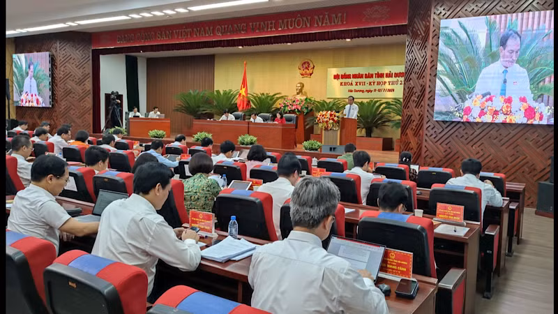 Các đại biểu dự Kỳ họp thứ 23 Hội đồng nhân dân tỉnh Hải Dương (nhiệm kỳ 2021-2026).