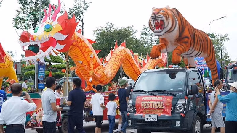Mô hình linh vật của phường Sao Đỏ.