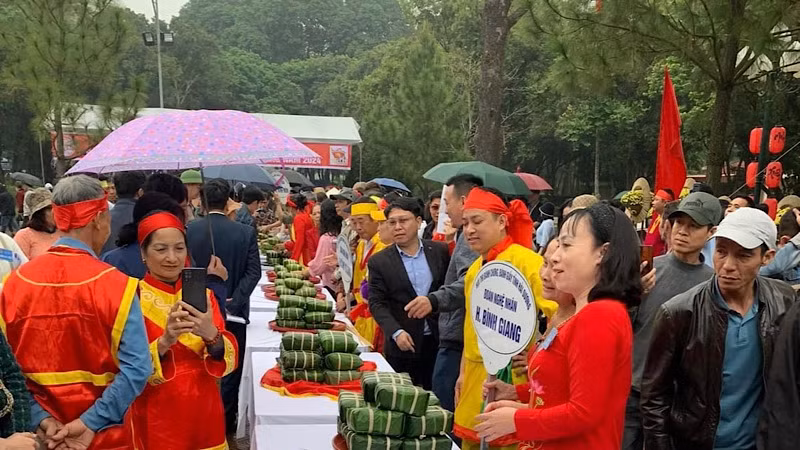 Sản phẩm bánh chưng của các đội tại hội thi.