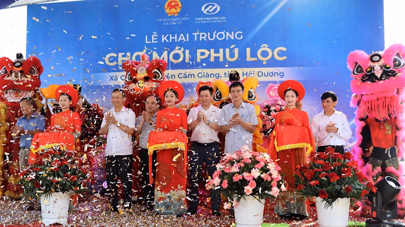 Chợ mới Phú Lộc chính thức khai trương ngày 27/9/2024.