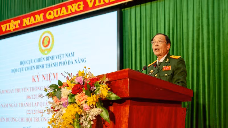 Chủ tịch Hội Cựu chiến binh thành phố Đà Nẵng Trương Chí Lăng phát biểu.