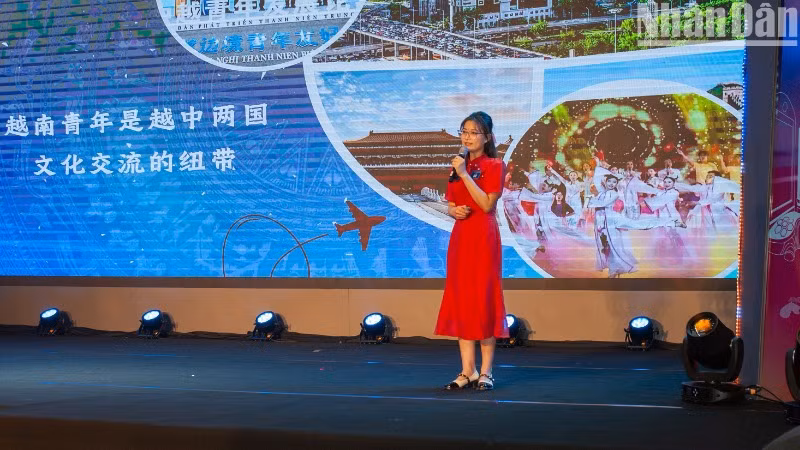 Thí sinh dự thi Vòng chung kết Cuộc thi hùng biện tiếng Trung toàn quốc - Đà Nẵng 2024.