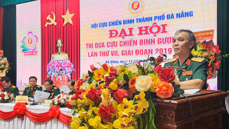 Thượng tướng Phạm Hồng Hương, Phó Chủ tịch Hội Cựu chiến binh Việt Nam phát biểu.