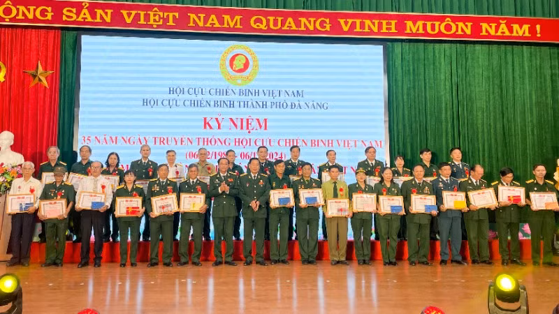 Lễ tuyên dương Chi hội trưởng Cựu chiến binh tiêu biểu thành phố Đà Nẵng.