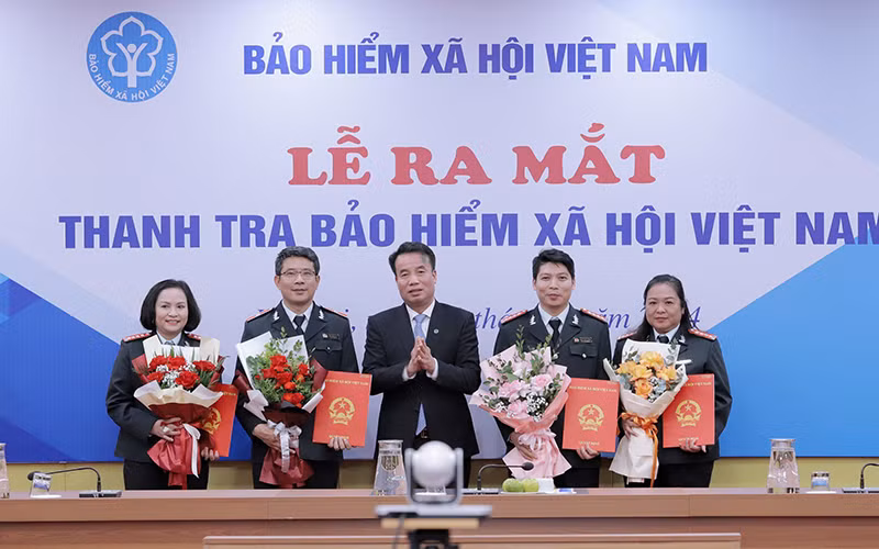 Lễ ra mắt Thanh tra Bảo hiểm xã hội Việt Nam. (Ảnh TÂM TRUNG)