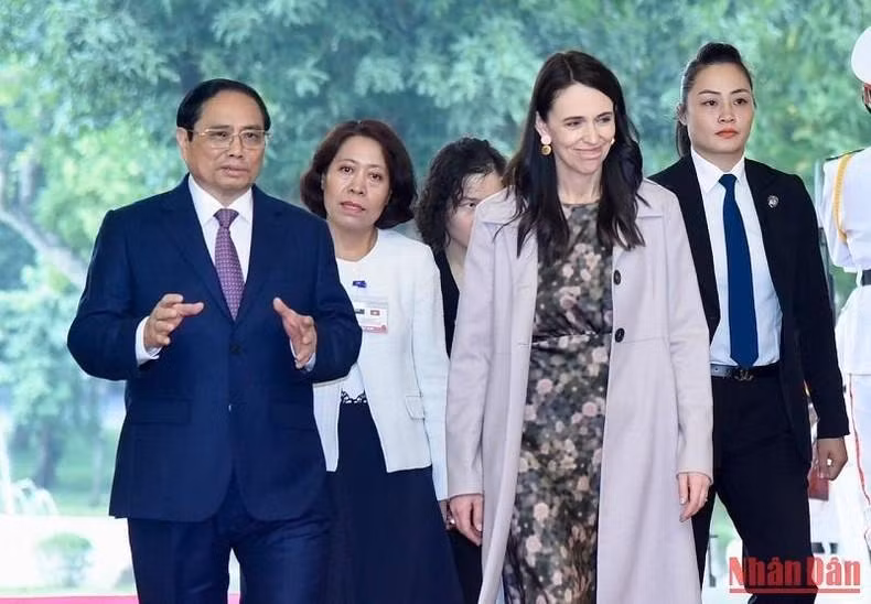 Thủ tướng Phạm Minh Chính và Thủ tướng New Zealand Jacinda Ardern.
