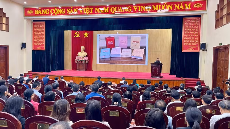 Quang cảnh hội nghị.