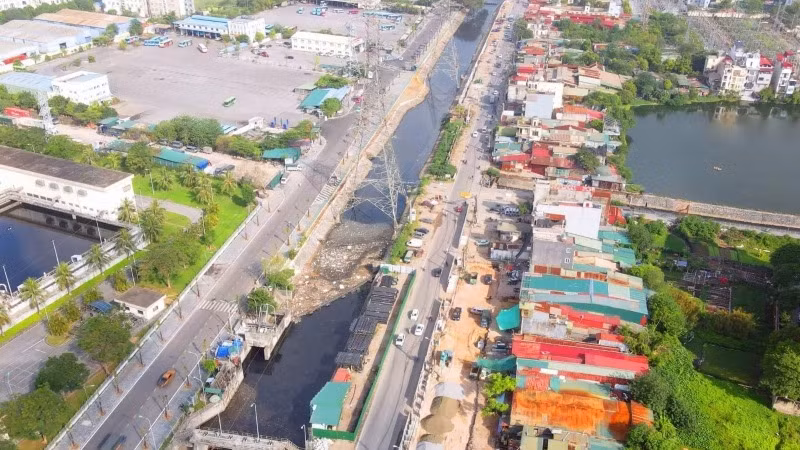 Dự án mở rộng đường Tam Trinh, quận Hoàng Mai, Hà Nội chậm trễ do vướng mắc trong công tác quy hoạch, giải phóng mặt bằng. 