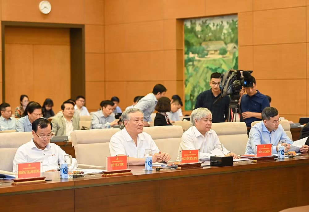 [Ảnh] Thủ tướng và Chủ tịch Quốc hội chủ trì hội nghị giữa Đảng đoàn Quốc hội với Ban Cán sự Đảng Chính phủ ảnh 3