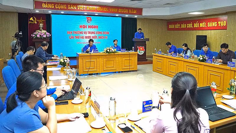Hội nghị Ban Thường vụ Trung ương Đoàn Thanh niên Cộng sản Hồ Chí Minh lần thứ 21, khóa XI diễn ra dưới hình thức trực tiếp kết hợp trực tuyến.