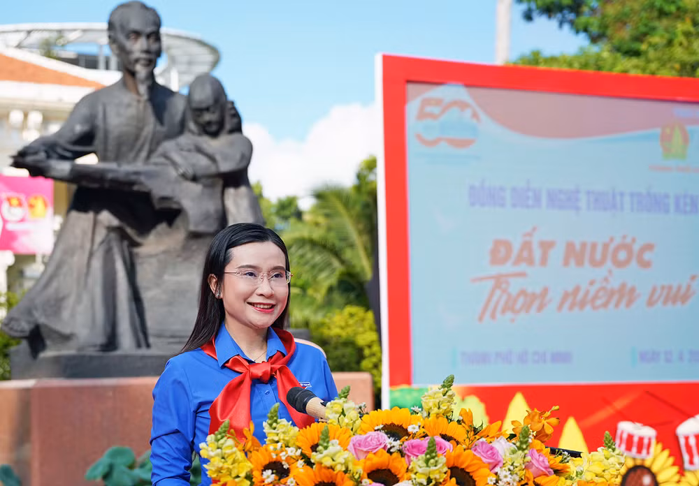 Đồng chí Nguyễn Phạm Duy Trang phát biểu ý kiến tại chương trình.