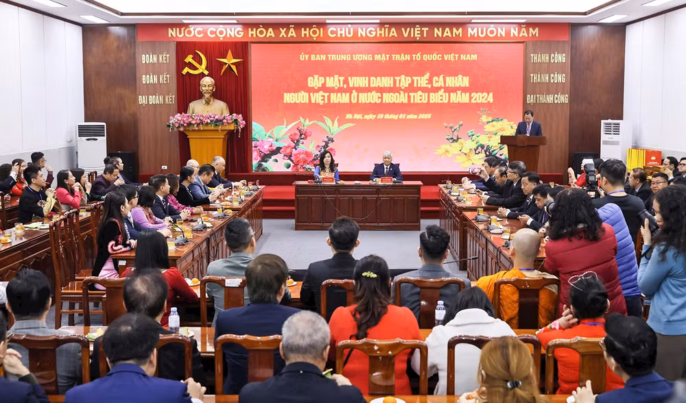 Toàn cảnh buổi gặp mặt.